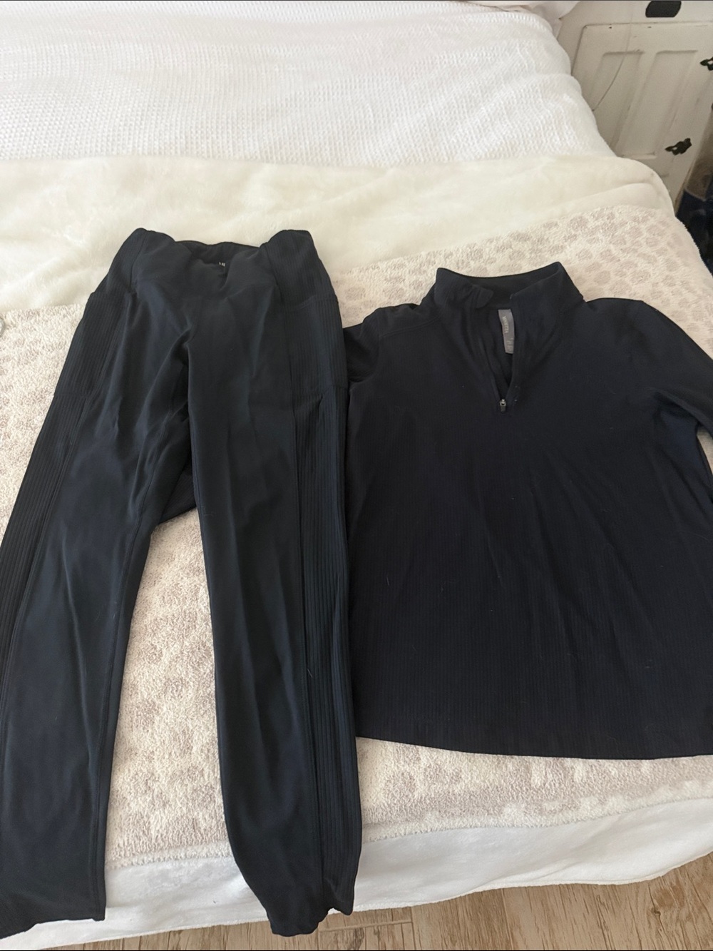 Mondetta Black Ribbed Zip-Neck Top and Black Ribbed Leggings